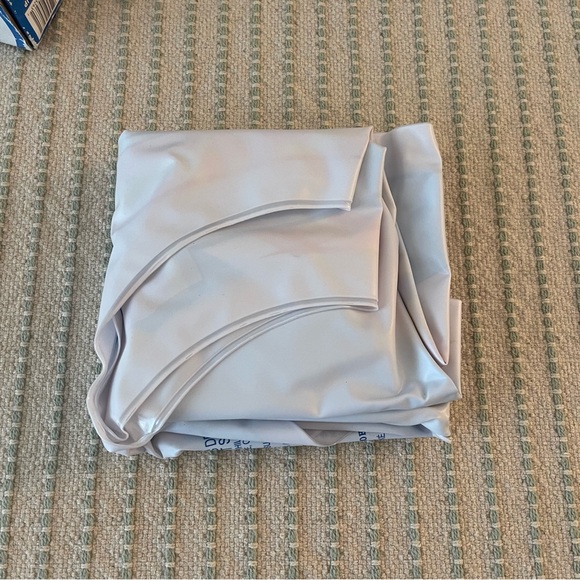 New - Intex Inflatable Pool Float with Colorful Patterns - The Wet Set - Picture 3 of 4